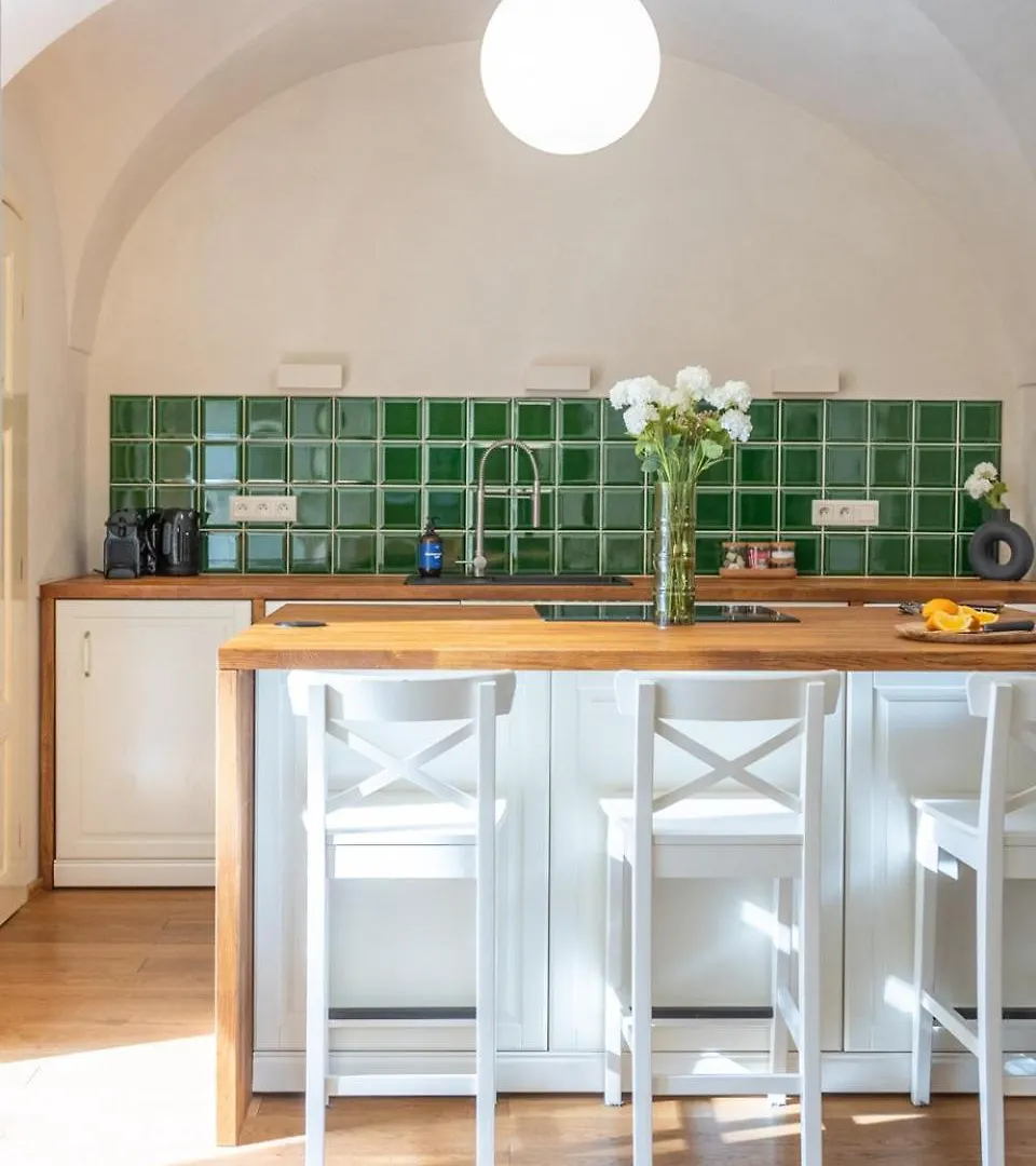 Apartment Prague Days - Lavish Apt In The Heart Of Prague'S Old Town Czech Republic